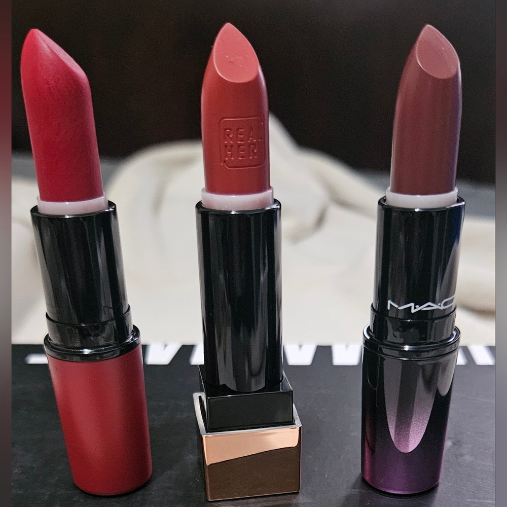 MAC Duo - Purple and Red Full Sized With Realher No Box For The Mac Lippies